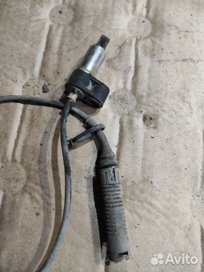 Датчик abs передний левый Bmw 3-Series E36