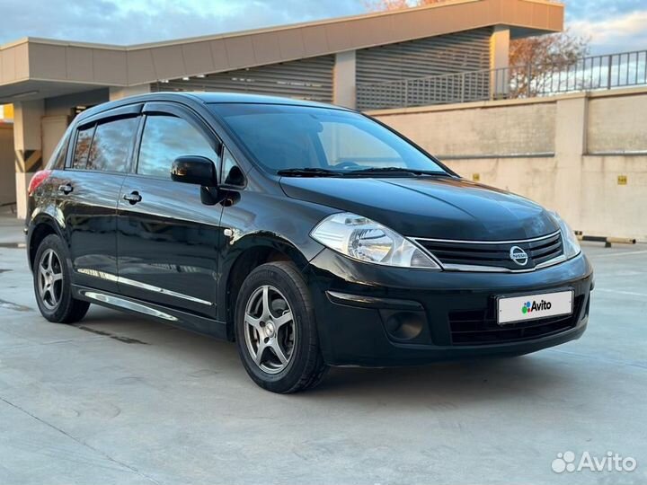 Nissan Tiida 1.6 AT, 2011, 64 300 км
