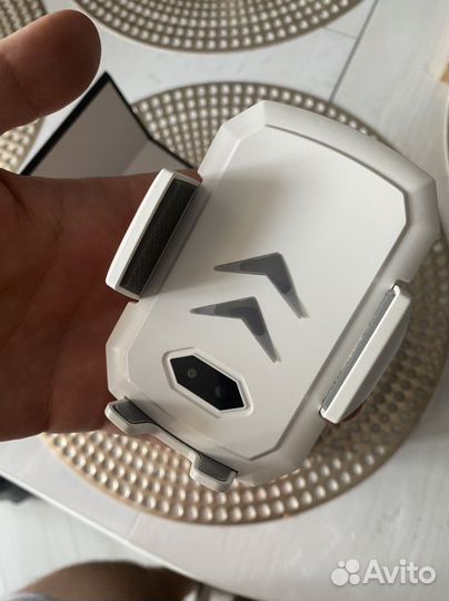 Беспроводная автомобильная зарядка