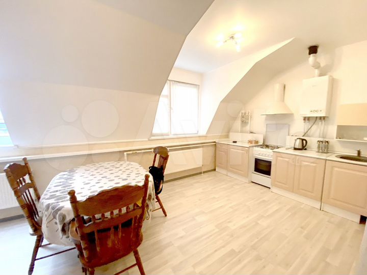 2-к. квартира, 50 м², 5/5 эт.