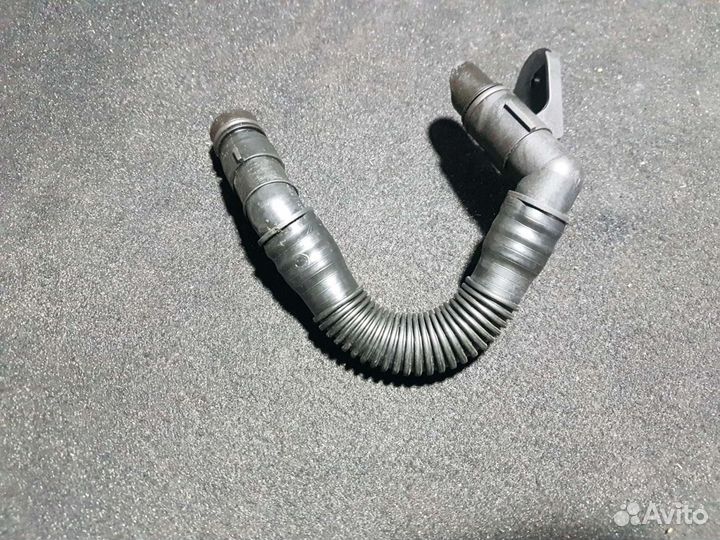 Трубка вентиляции газов audi a6 c6 3.2 auk