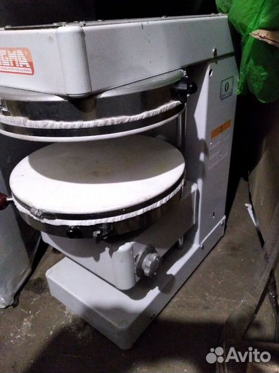 Пресс для пиццы