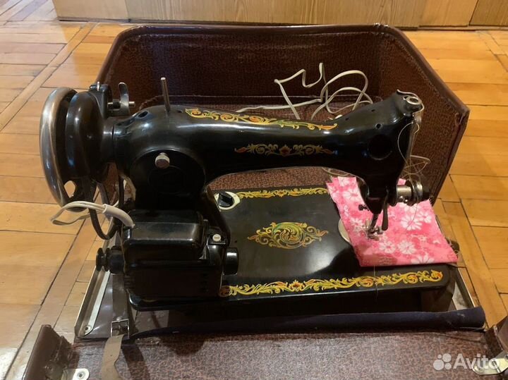 Швейная машинка электрическая кл-2, с педалью