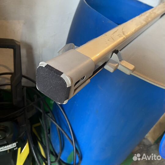 Полка-шторка багажника