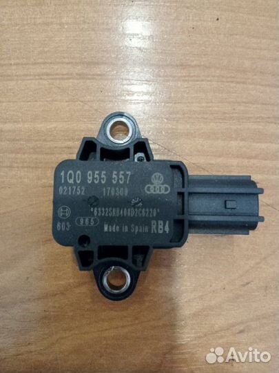 Датчик удара (AirBag) передний Volkswagen Polo