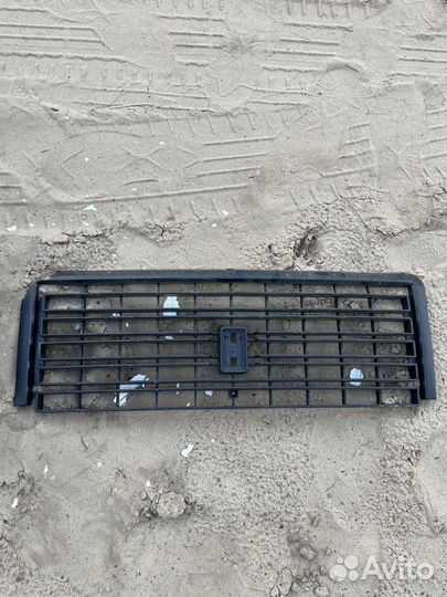 Решетка радиатора ваз 2107