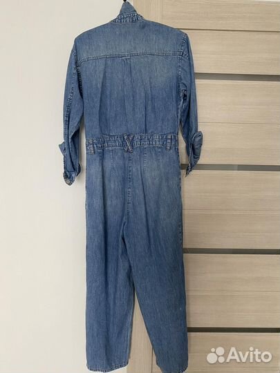 Джинсовый комбинезон женский