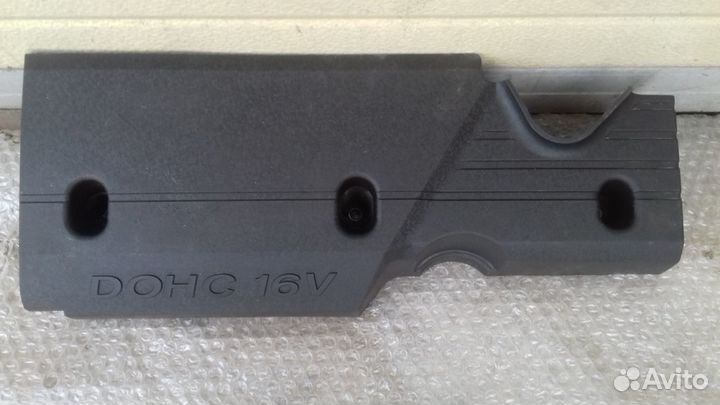 Киа Рио 2 декоративная накладка двигателя