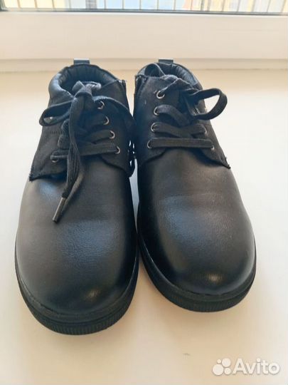 Продам мужские кожаные ботинки 40 размер