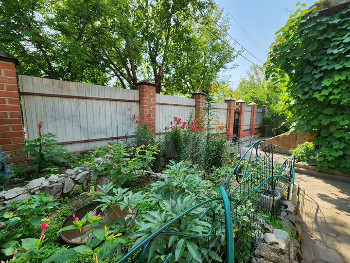 Коттедж 255 м² на участке 15 сот.