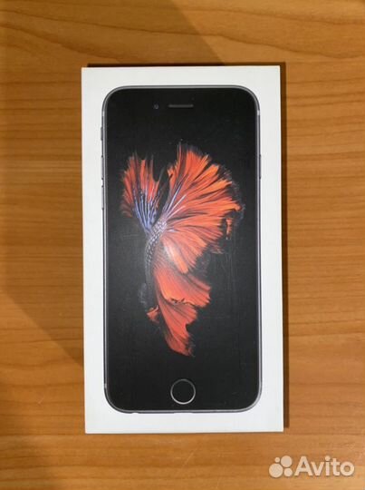 Коробка для iPhone 6S