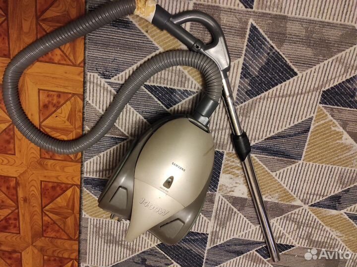 Пылесос Samsung VC-6714H