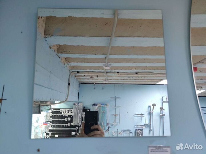 Зеркало в ванную новое