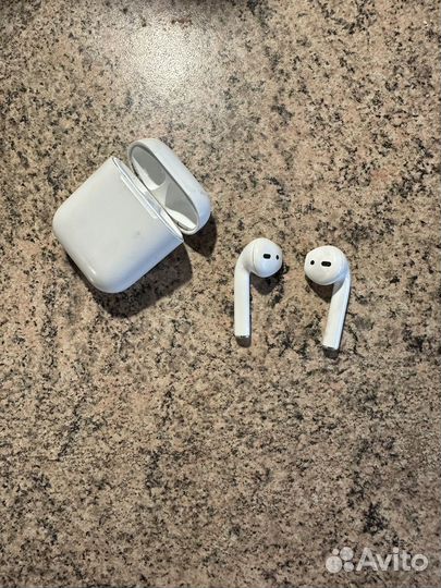 Airpods 1