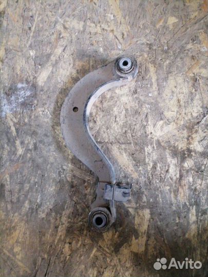 Рычаг подвески задний левый Volkswagen Jetta 5