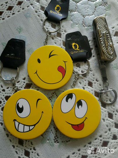 Продаю брелки