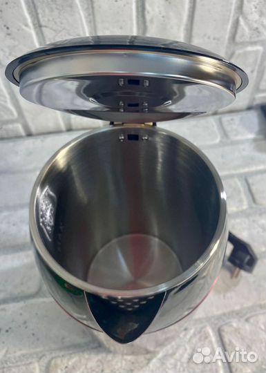 Электрочайник il Monte EK-1801 Черный/Красный