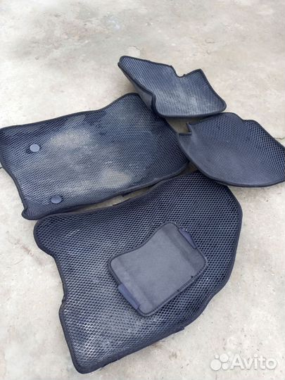 Автомобильные коврики