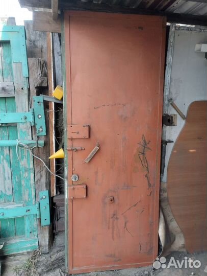 Дверь металлическая