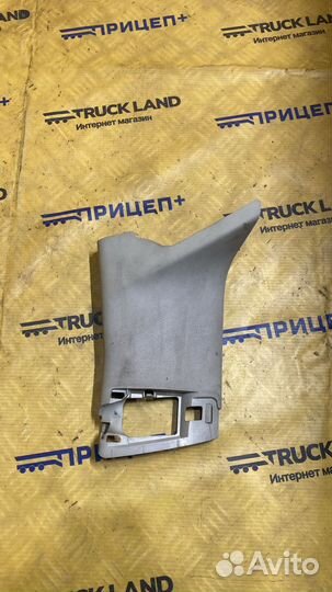 Накладка задней стойки правая Volvo FH 4