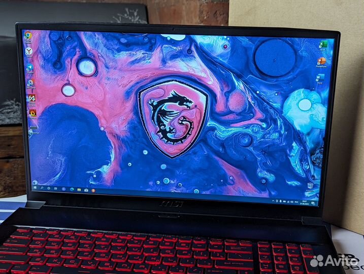 Msi 17.3 + RTX как new