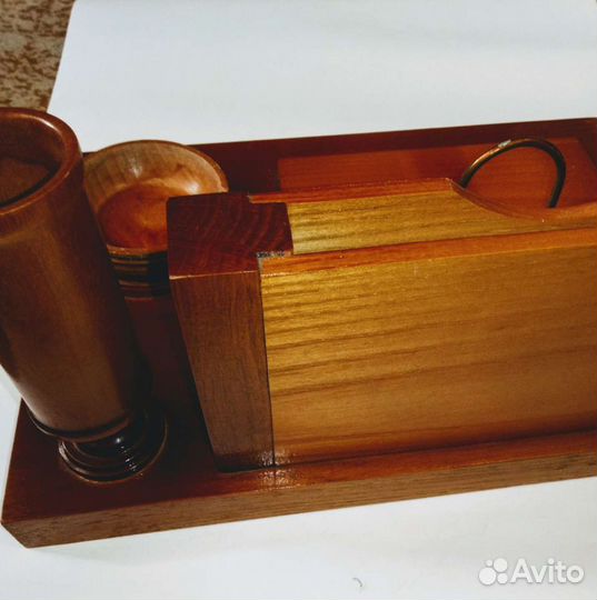 Настольная подставка для календаря