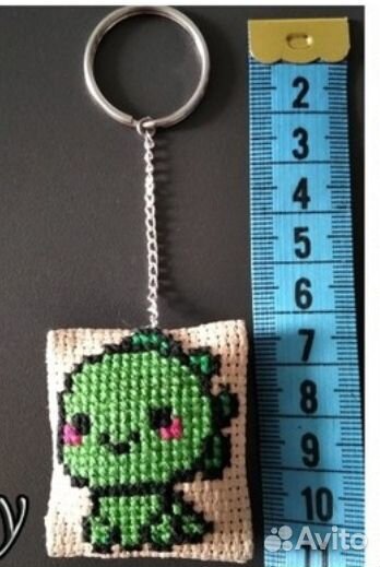 Вышивка брелоков крестиком