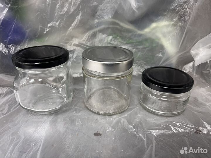 Банка стеклянная с винтовой крышкой