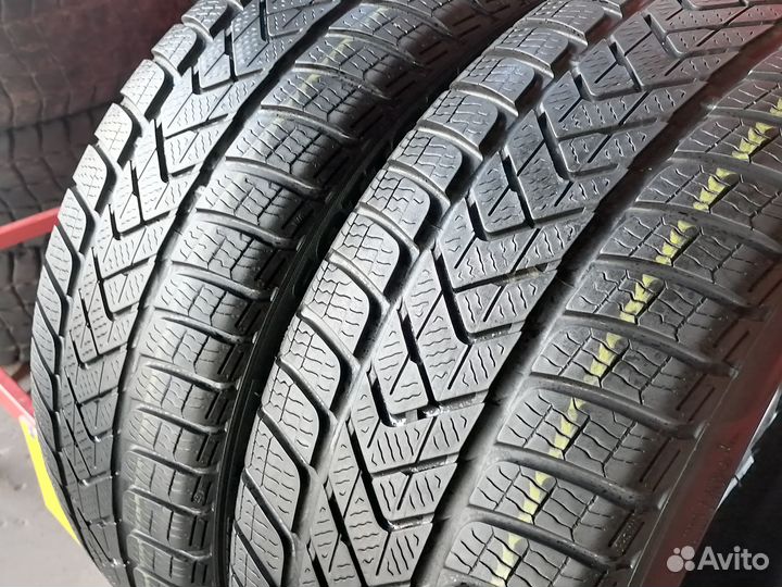 Pirelli Winter Sottozero 3 235/35 R19