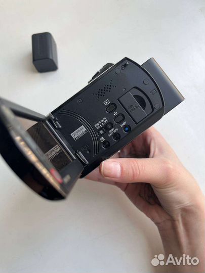 Видеокамера Sony HDR SR10E