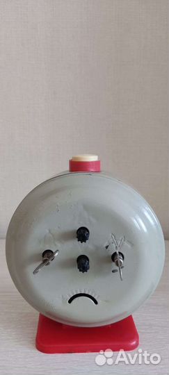 Часы будильник СССР