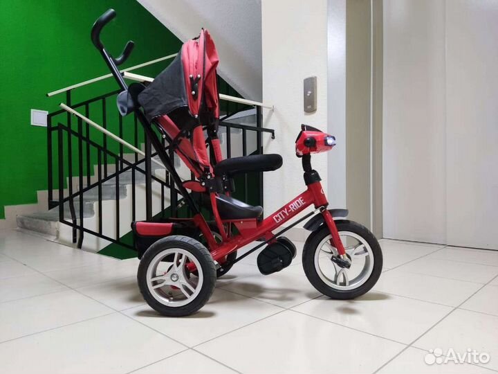 Трехколесный велосипед с родительской ручкой