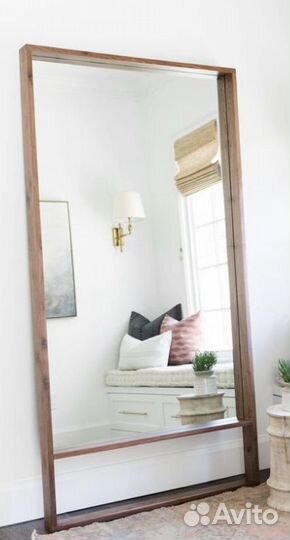 Зеркало напольное в деревянной раме