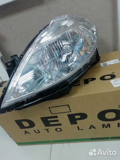 Блок фара nissan tiida