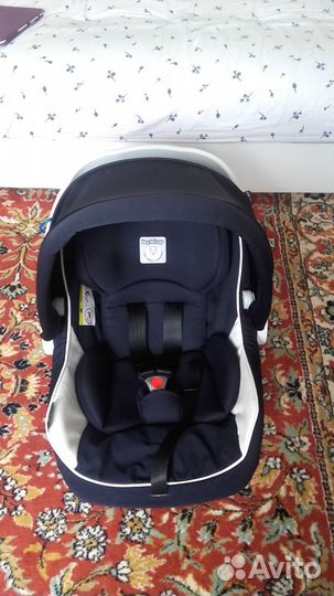 Автомобильное кресло переноска Peg-perego