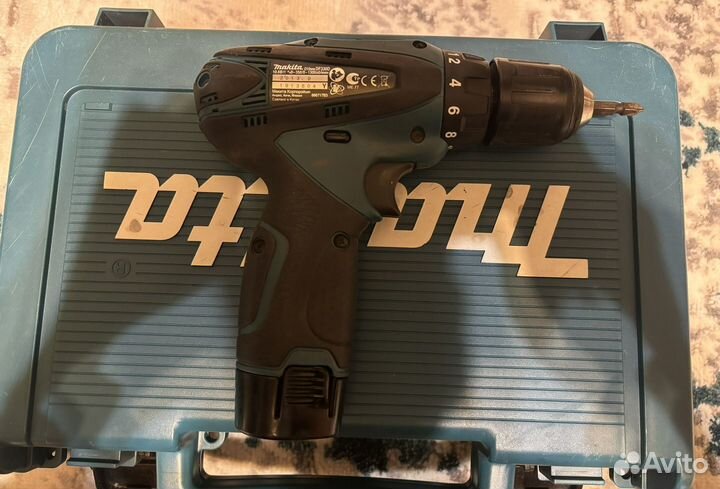 Шуруповерт makita df330d