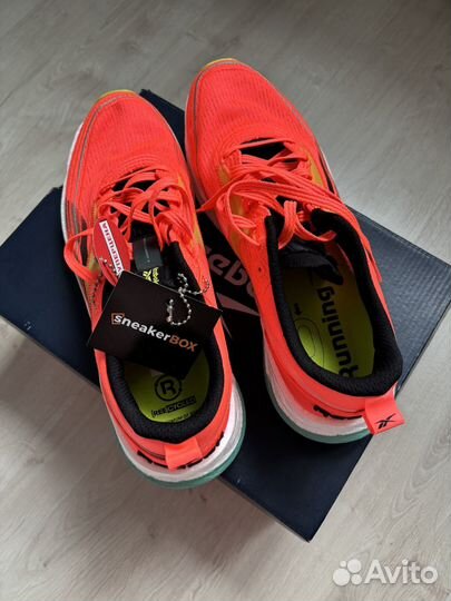 Мужские кроссовки reebok новые