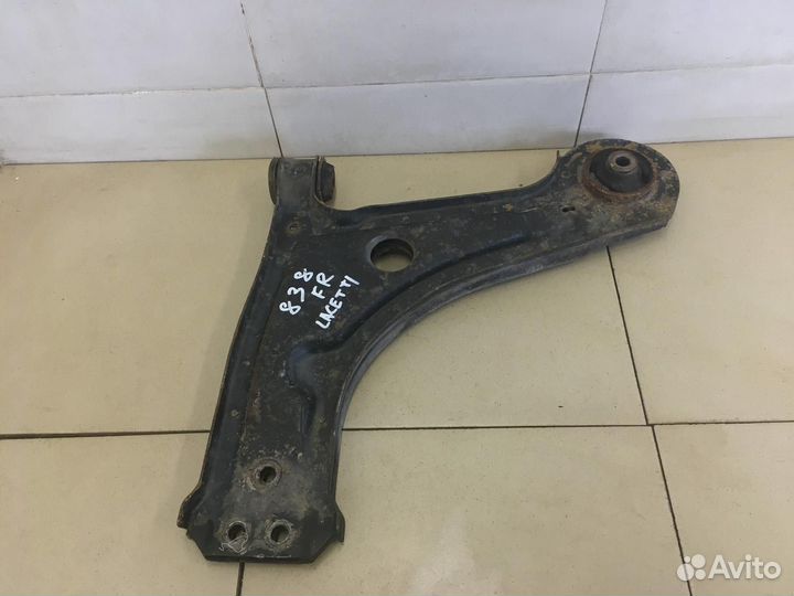 Рычаг передний правый Gentra II 2013-2015