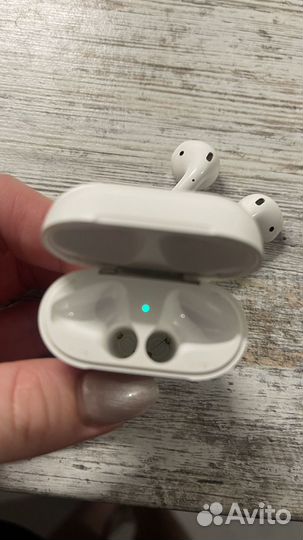 Airpods оригинальные б/у