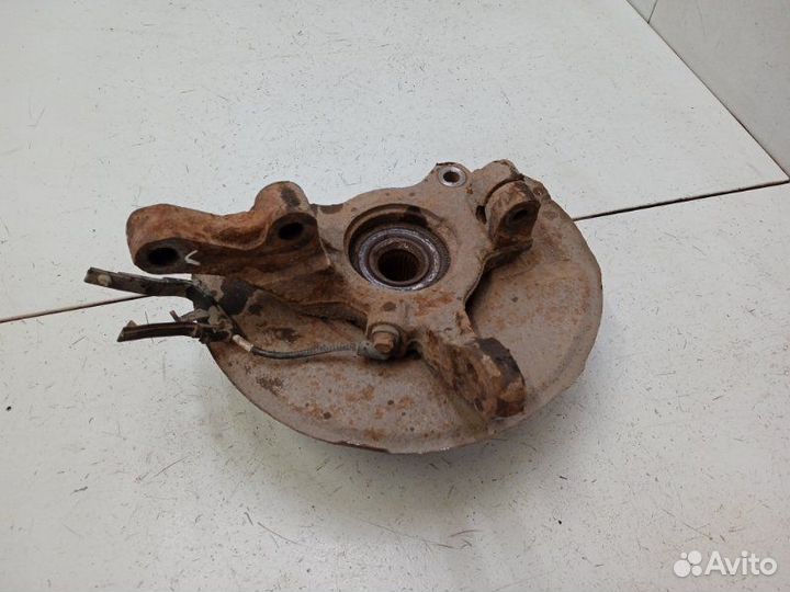 Кулак поворотный передний левый Mitsubishi Lancer