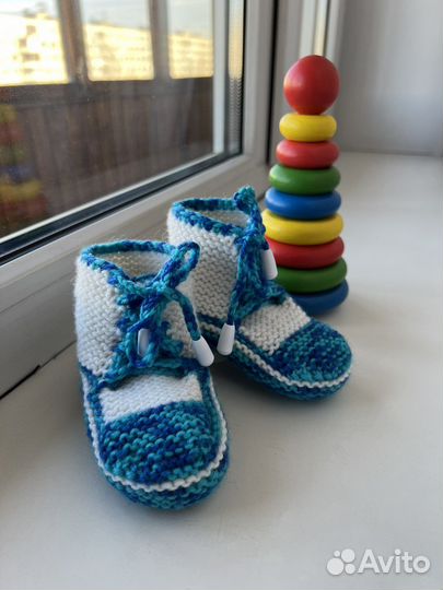 Носочки детские вязаные