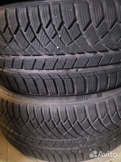 Kumho WinterCraft WP72 245/40 R20 и 275/35 R20
