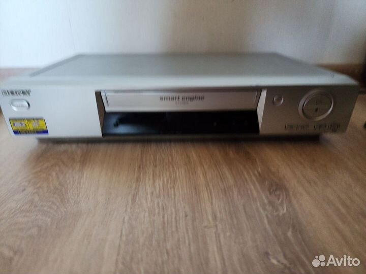 Видеомагнитофон sony