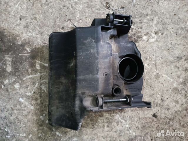 Корпус воздушного фильтра Renault K4M