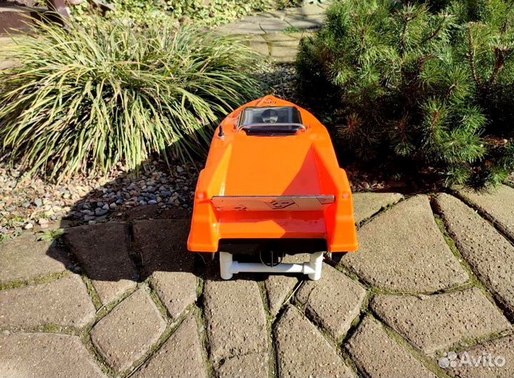 Прикормочный карповый кораблик Ранферри Solo V2