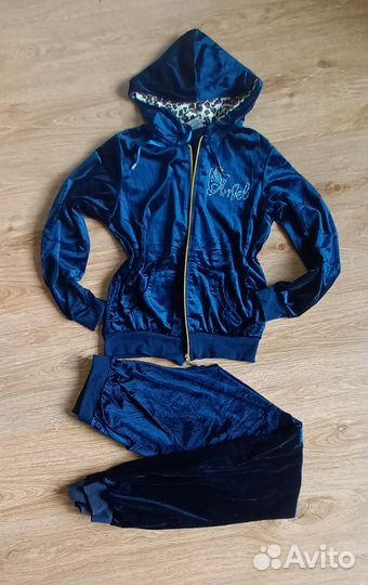 Костюм женский 42