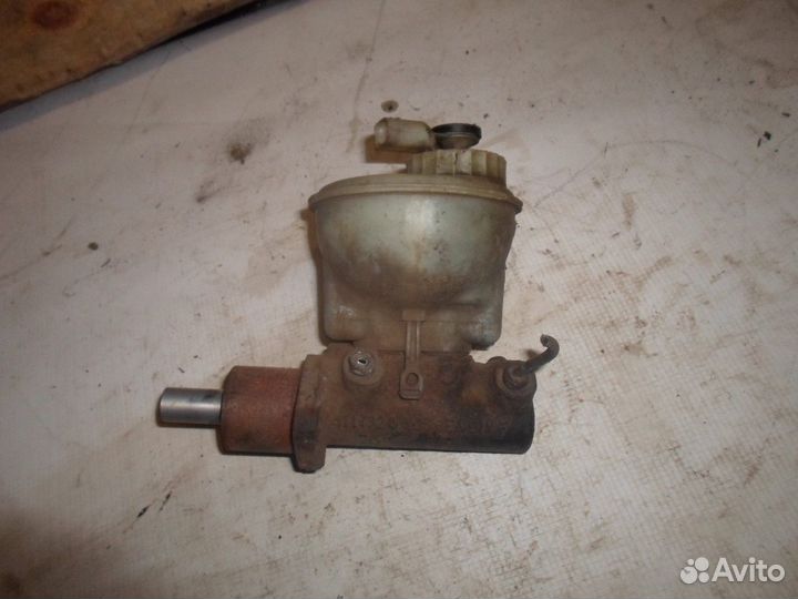 Главный тормозной цилиндр