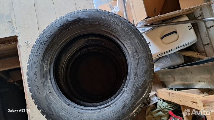 Nokia Tyres Nordman 7 suv 215 65 16