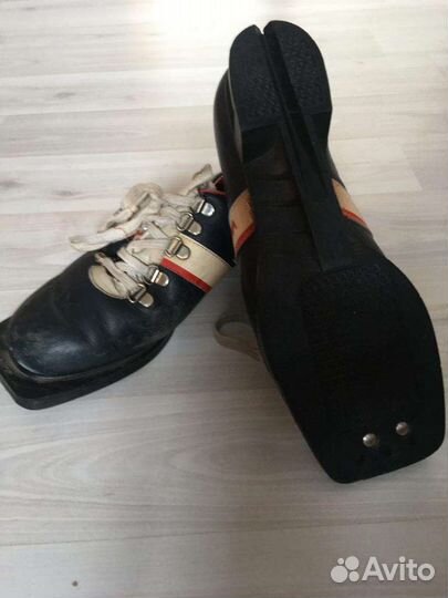 Ботинки лыжные р. 37-38