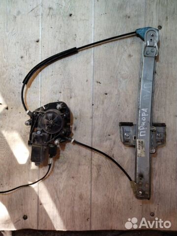 Стеклоподъемный механизм передний правый Лада